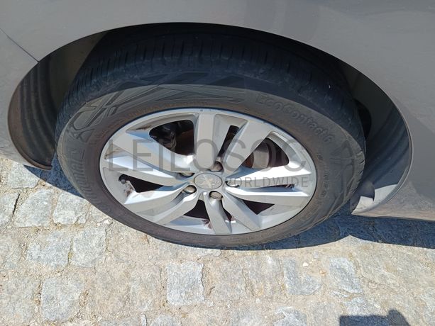 Peugeot 308 · Ano 2014