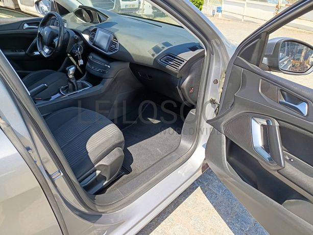 Peugeot 308 · Ano 2014