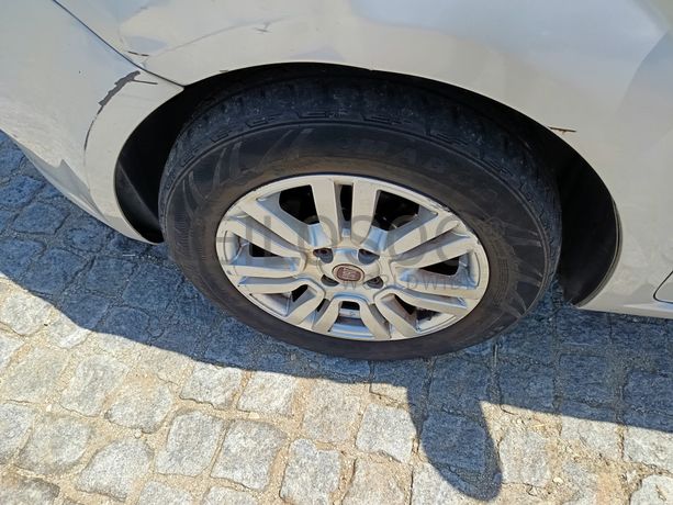 Fiat Punto · Ano 2013