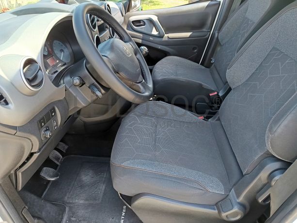 Peugeot Partner · Ano 2018