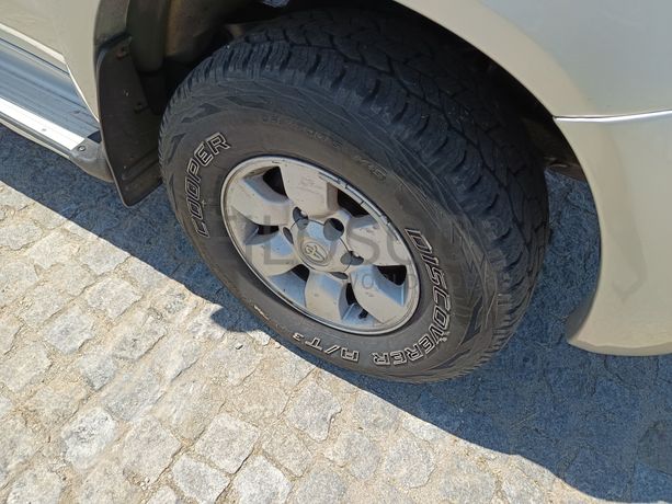 Toyota Hilux  · Ano 2005