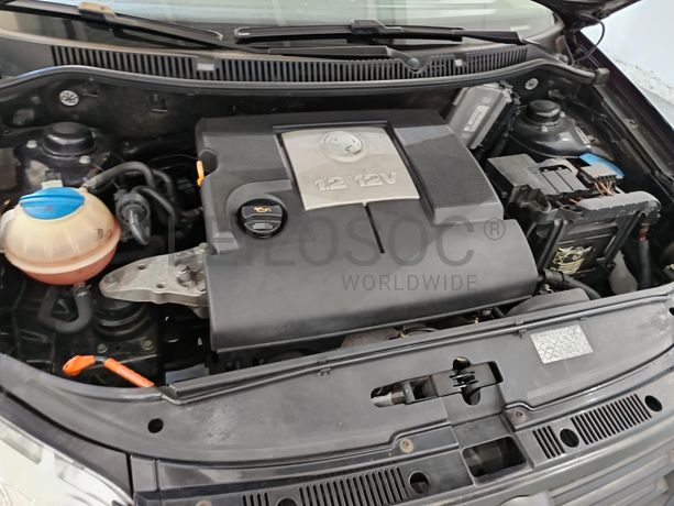 Volkswagen Polo · Ano 2005