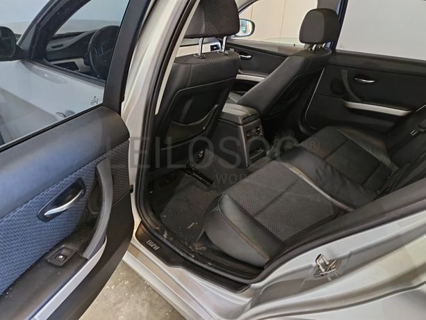 BMW 320D · Ano 2010