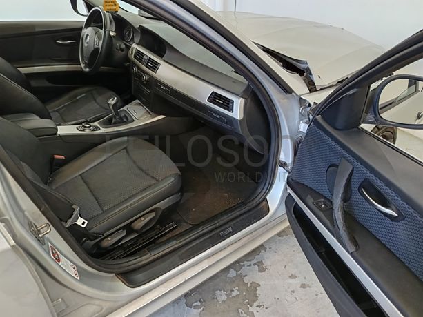 BMW 320D · Ano 2010