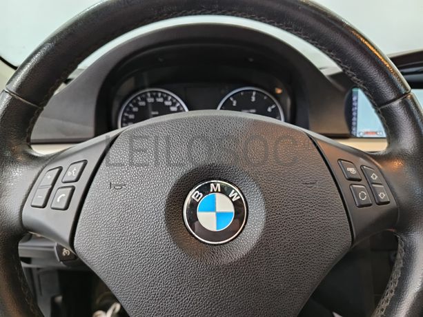 BMW 320D · Ano 2010