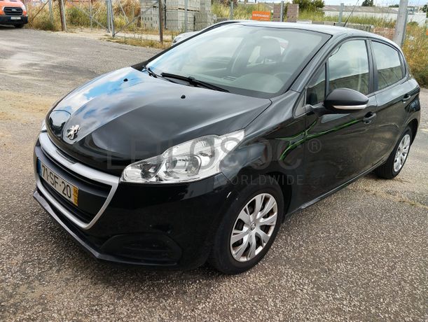 Peugeot 208 · Ano 2016