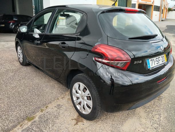 Peugeot 208 · Ano 2016