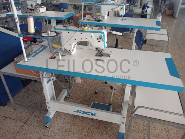 Máquinas de Ponto Corrido · Máquinas de Corte e Cose · Bobinador