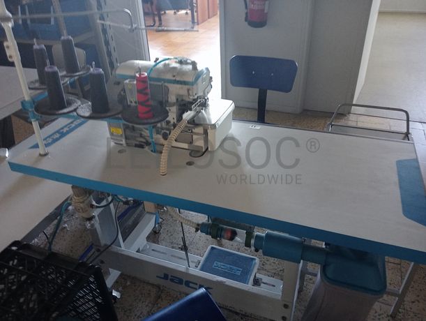 Máquinas de Ponto Corrido · Máquinas de Corte e Cose · Bobinador