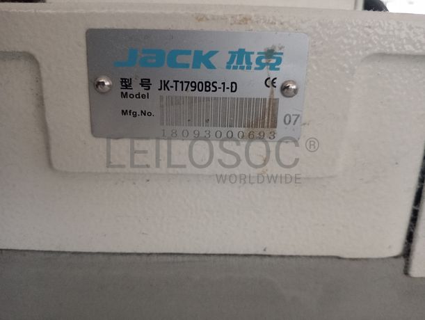 Mesa de Dobrar · Máquinas de Pregar Botões · Máquina de Casear · Máquinas de Ponto Corrido · Máquina de 2 Agulhas