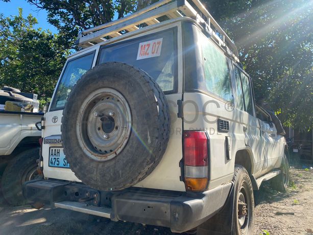 Toyota Land Cruiser 4x4