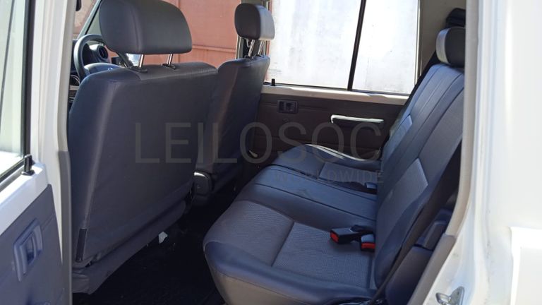 Toyota Land Cruiser · Ano 2016