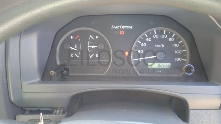 Toyota Land Cruiser · Ano 2016