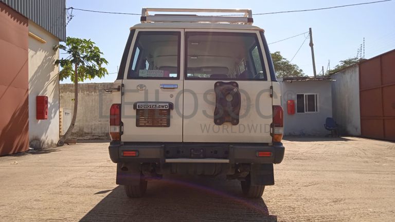 Toyota Land Cruiser · Ano 2016