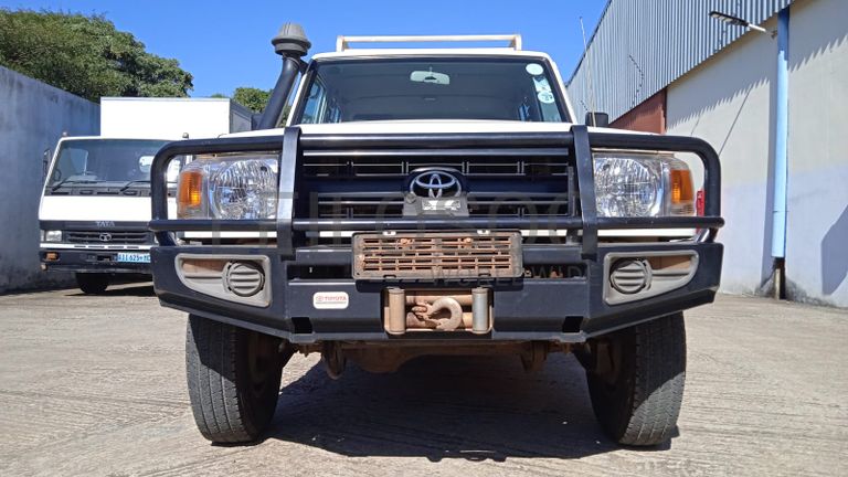 Toyota Land Cruiser · Ano 2016