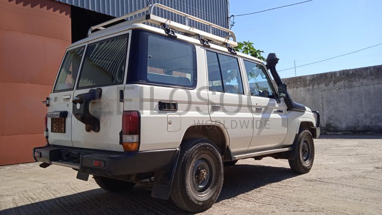 Toyota Land Cruiser · Ano 2016