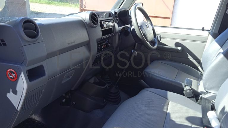 Toyota Land Cruiser · Ano 2016