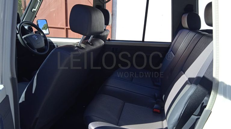 Toyota Land Cruiser · Ano 2016