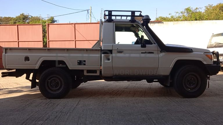 Toyota Land Cruiser · Ano 2015