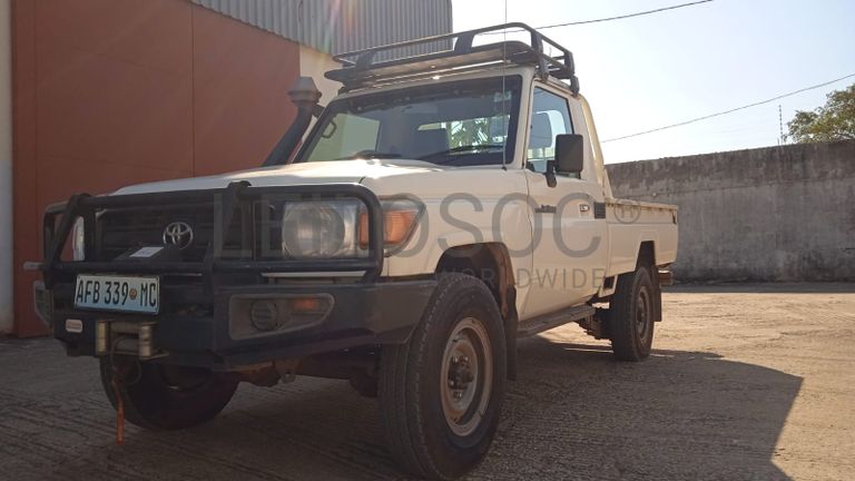 Toyota Land Cruiser · Ano 2015