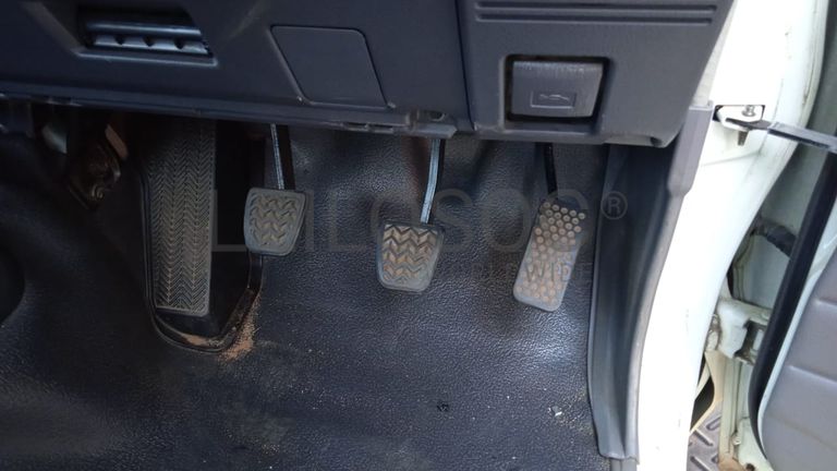 Toyota Land Cruiser · Ano 2015