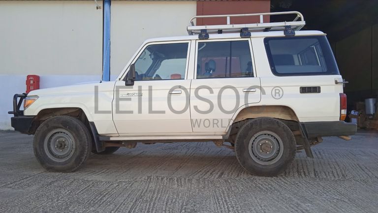 Toyota Land Cruiser · Ano 2016