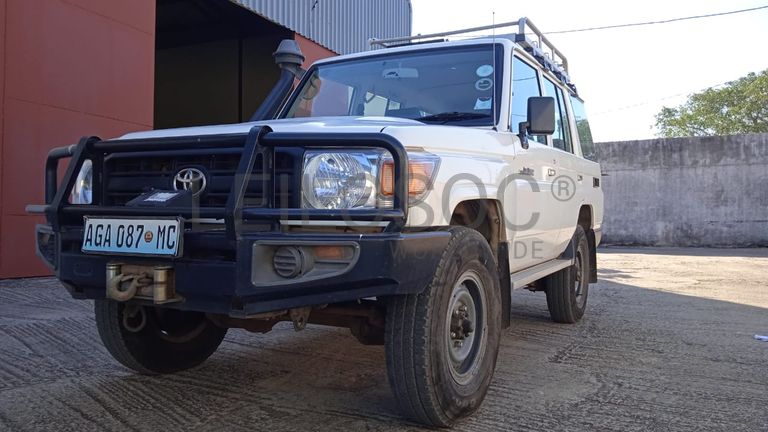 Toyota Land Cruiser · Ano 2016