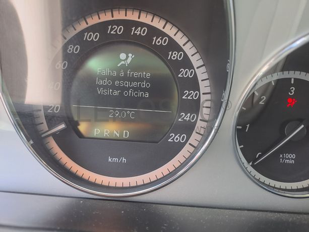 Mercedes-Benz E250 CDI · Ano 2010