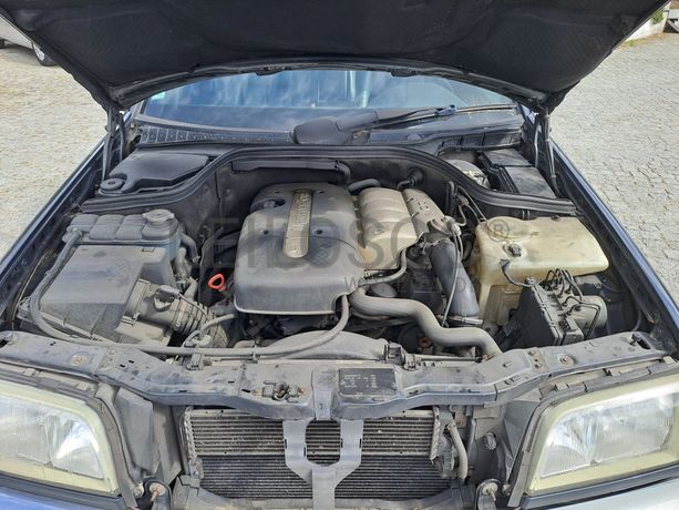 Mercedes-Benz C220 CDI · Ano 2000