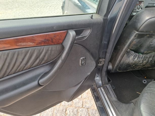 Mercedes-Benz C220 CDI · Ano 2000