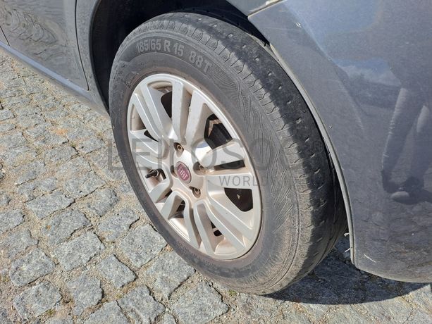 Fiat Punto · Ano 2013