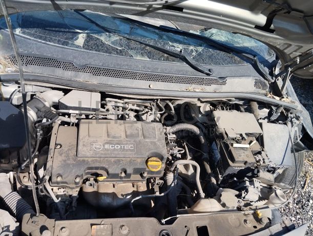 Opel Corsa · Ano 2015