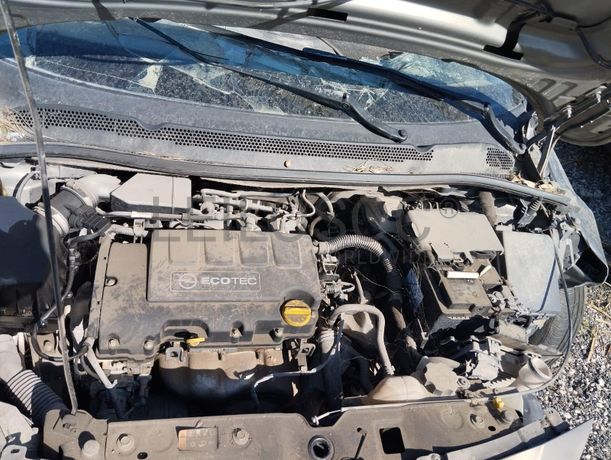 Opel Corsa · Ano 2015