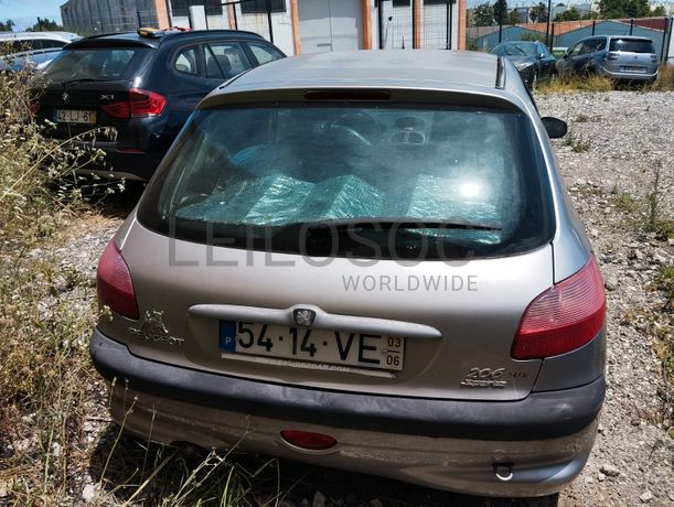 Peugeot 206 · Ano 2003