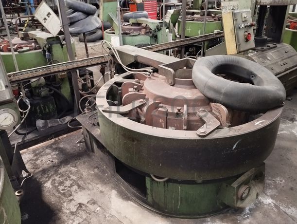 Prensa de Vulcanização de Pneus