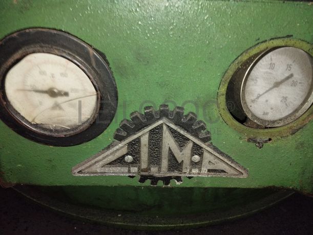 Prensa de Vulcanização de Pneus