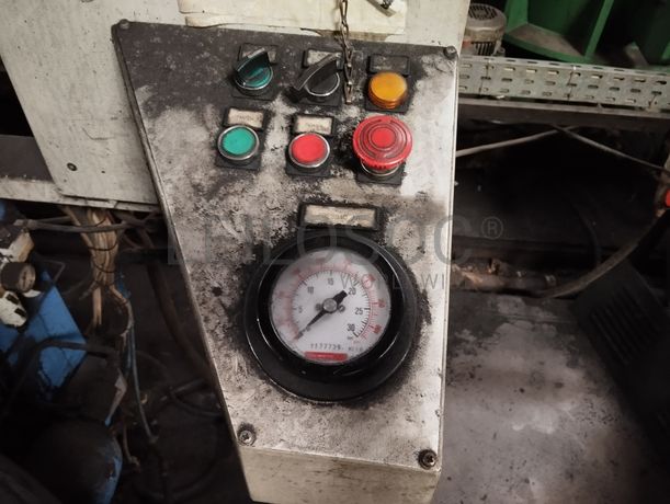 Prensa Vulcanização de Pneus