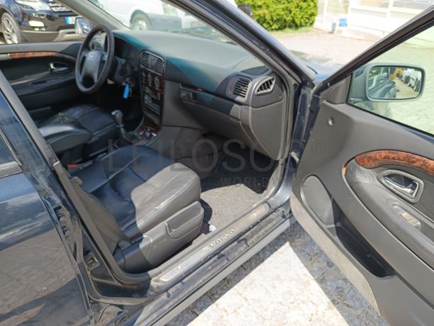 Volvo V40 · Ano 1998