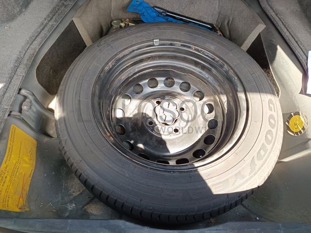 Volvo V40 · Ano 1998