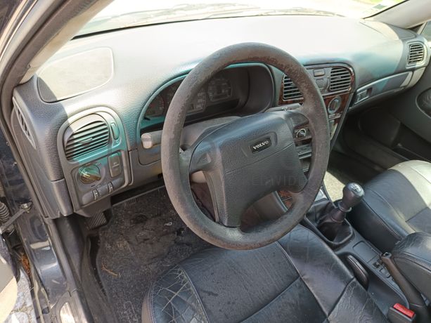 Volvo V40 · Ano 1998