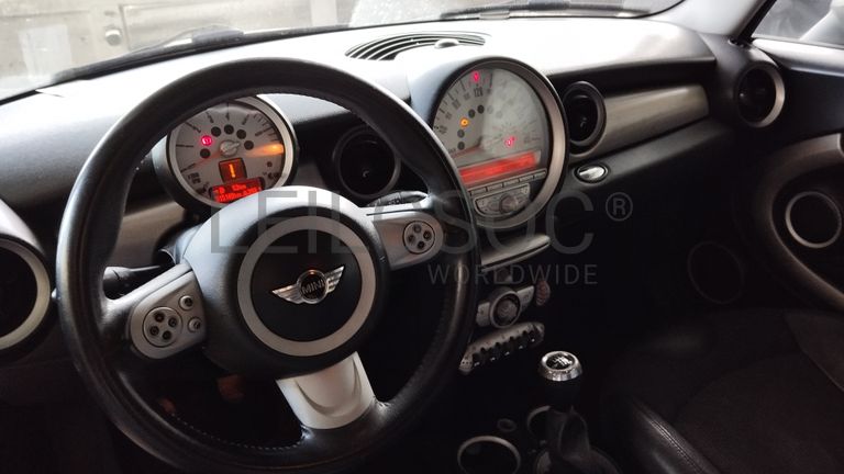 Mini Cooper D Clubman · Ano 2014