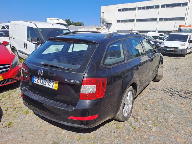 Skoda Octavia · Ano 2015