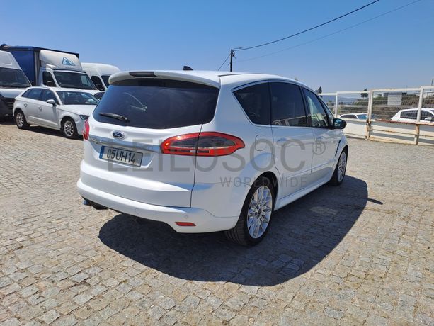 Ford S-Max 2.0 TDCI Titanium 7 · Ano 2013