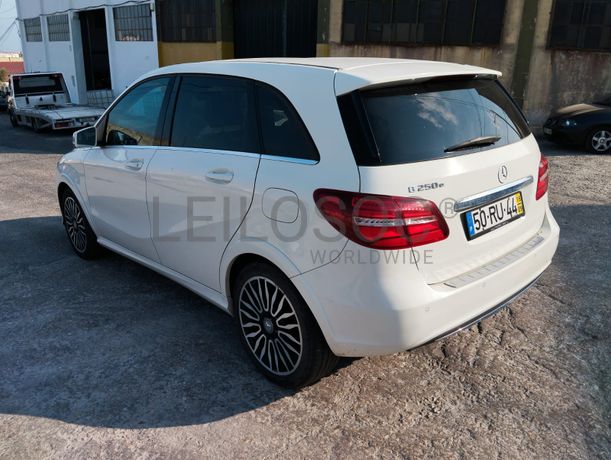 Mercedes-Benz B250e · Ano 2016