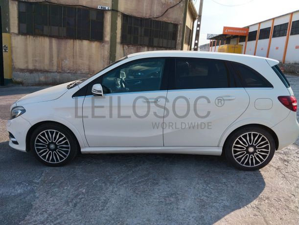 Mercedes-Benz B250e · Ano 2016