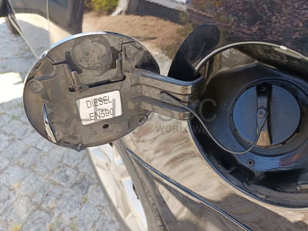 Mitsubishi Grandis 2.0 DI-D · 7 Lugares