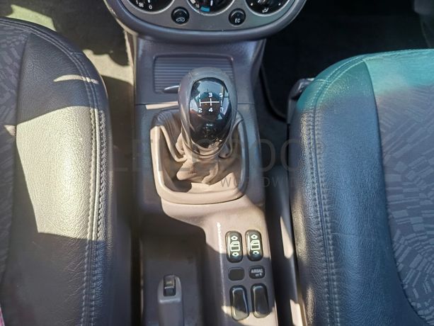 Mercedes-Benz A170 · Ano 2002