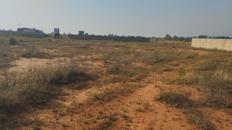 Infraestruturas em Terreno na Zona de Expansão do Bairro Albazine