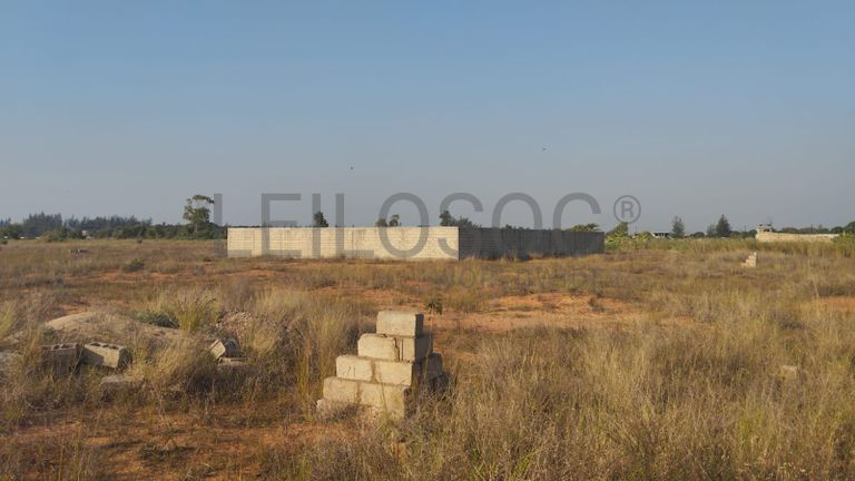 Infraestruturas em Terreno na Zona de Expansão do Bairro Albazine