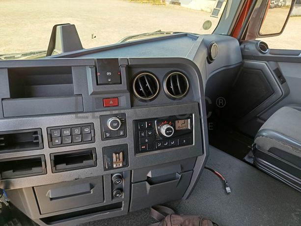 Renault T480 HD001 · Ano 2015